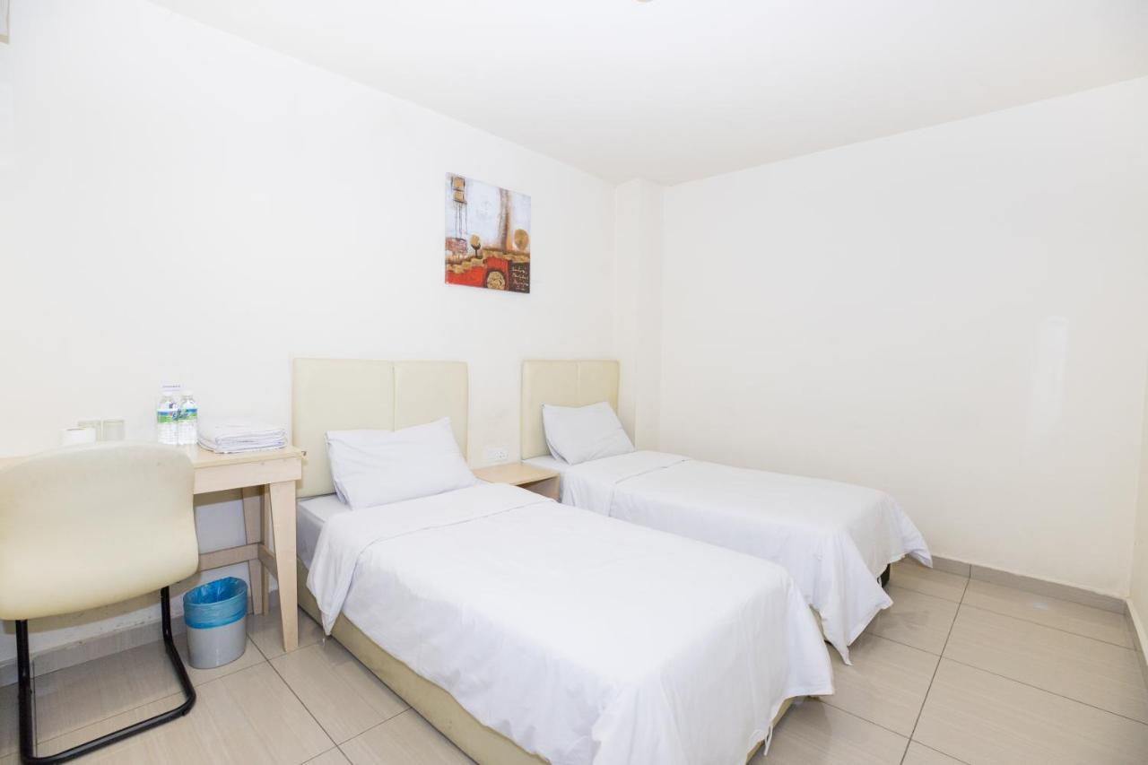 Charisma Economy hotel