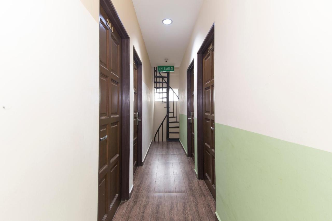 Khách sạn Oyo 172 Spring