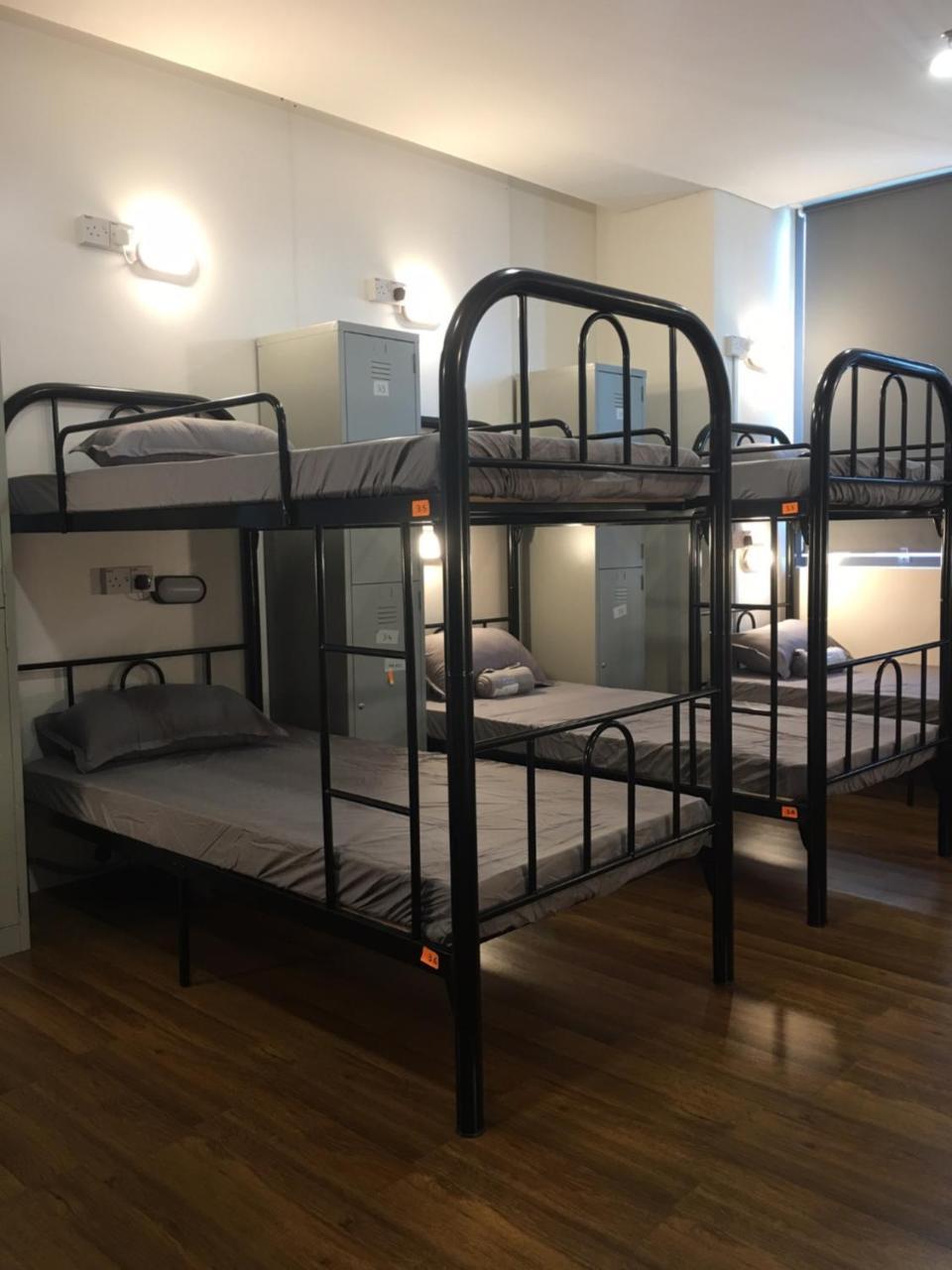 Mercu Summer Suite Apartment *