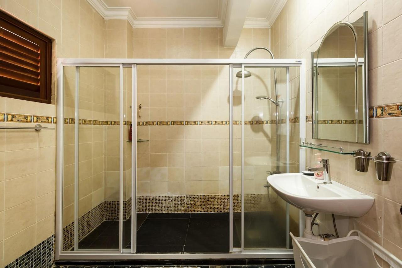 Biệt thự Bangsar Luxury By Guestready
