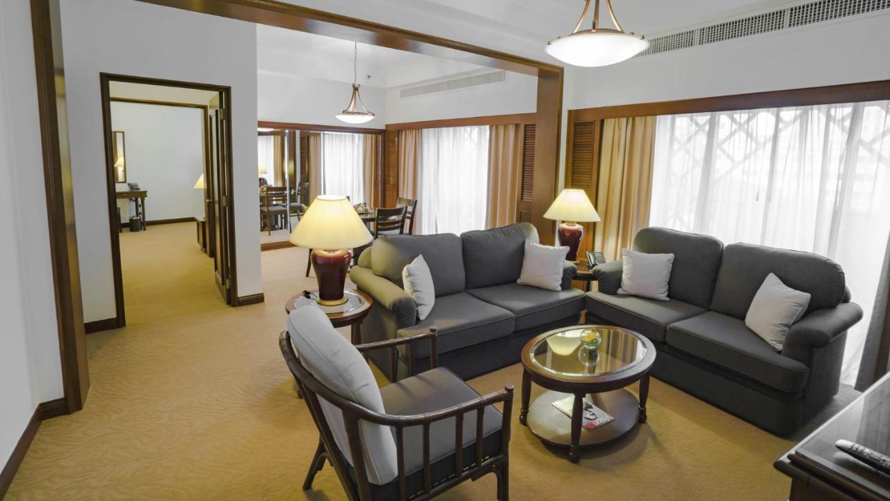 Ambassador Row By Lanson Place Aparthotel