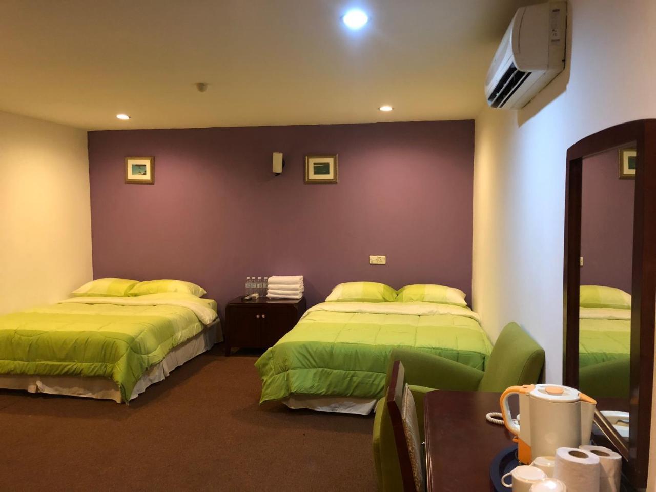 Hotel 1312 3*