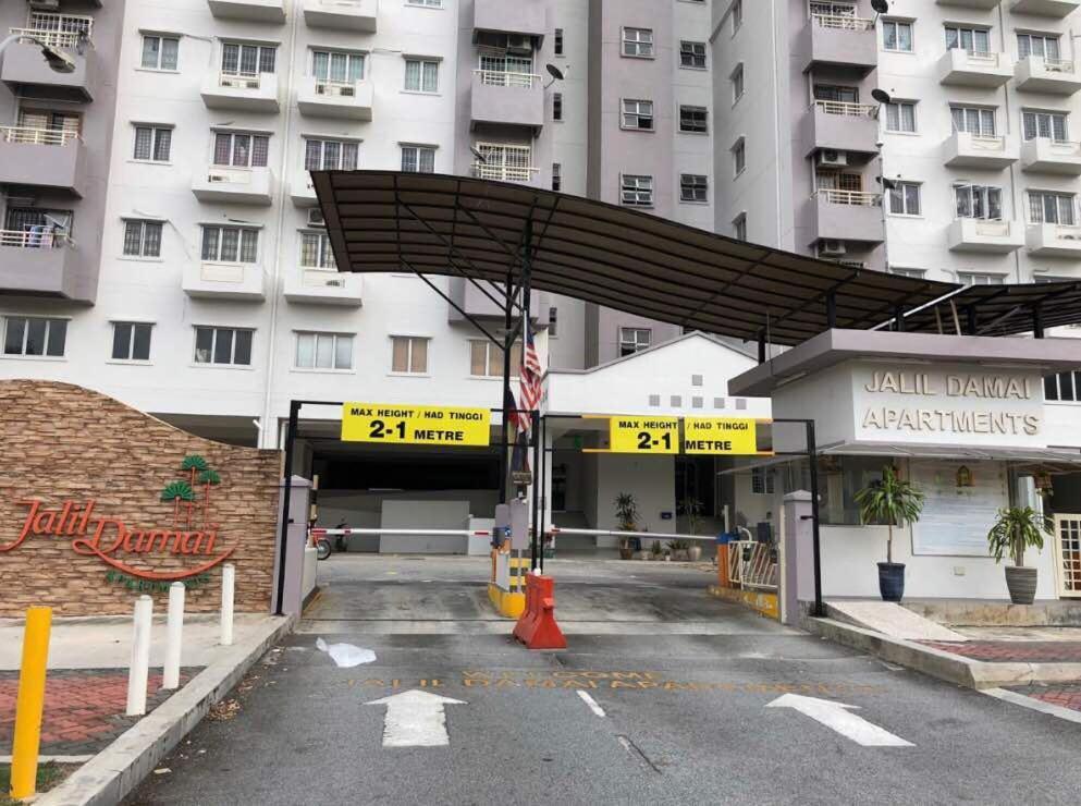 Yolodge Bukit Jalil Apartment Kuala Lumpur