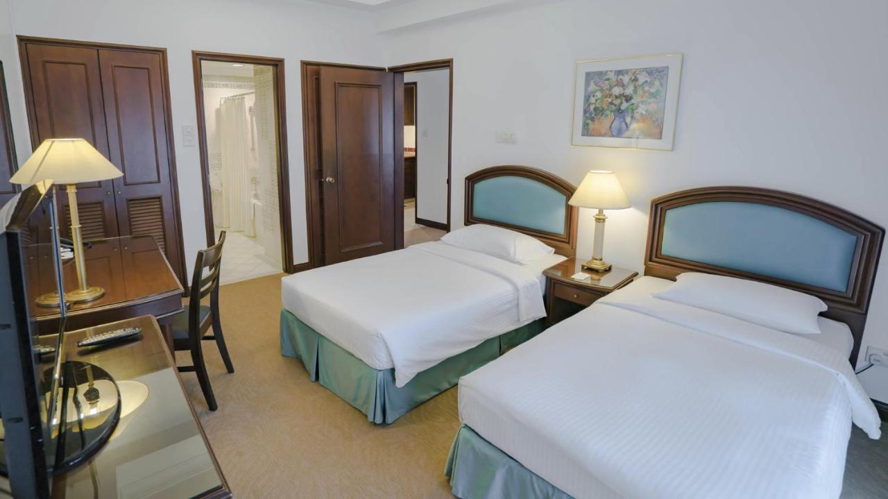 Ambassador Row By Lanson Place 4*