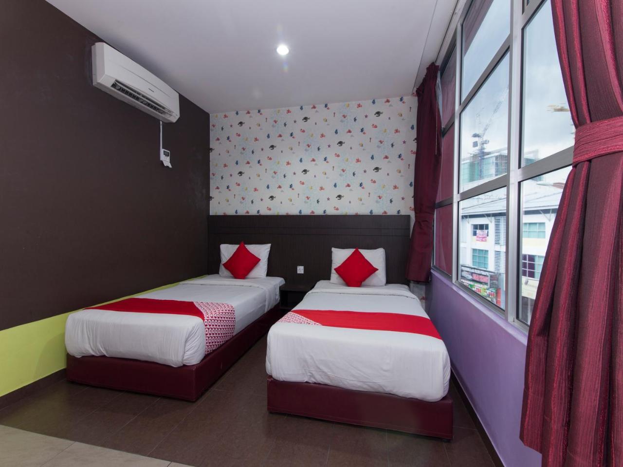 Oyo 600 Est Hotel 2*