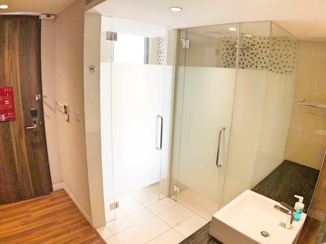 Greystone Haus D Majestic Place Apartment *