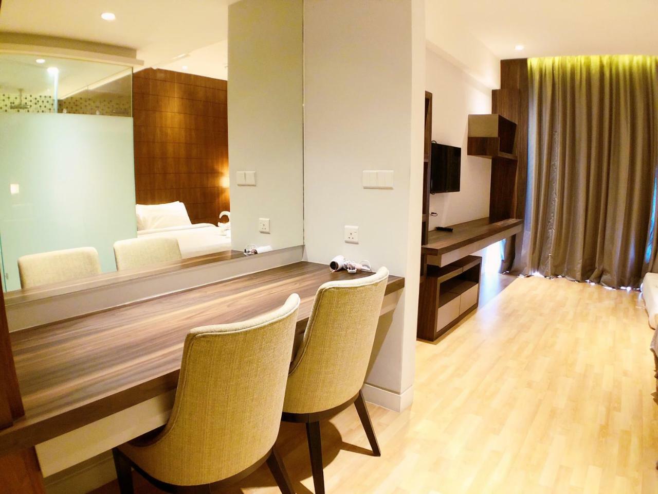 Apartment Greystone Haus D Majestic Place
