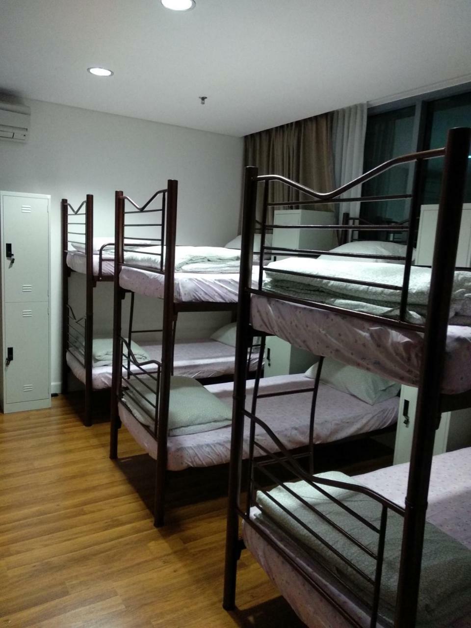Twin Towers Dorms * Kuala Lumpur