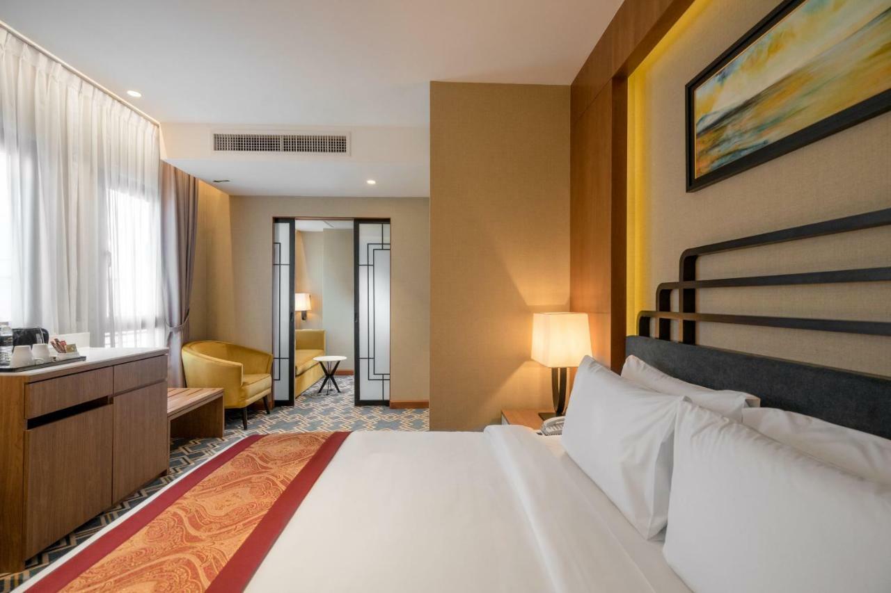 Hotel Mpalace Kl 3*