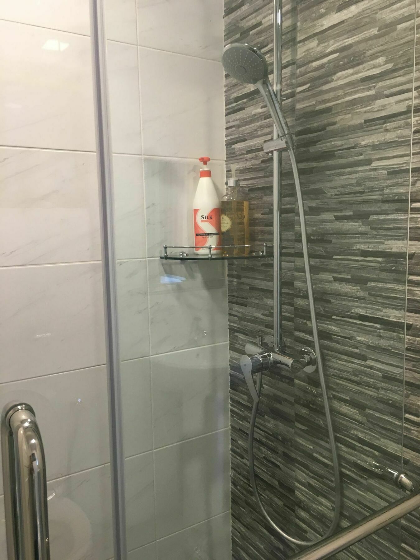 Apartment Wisma Cosway