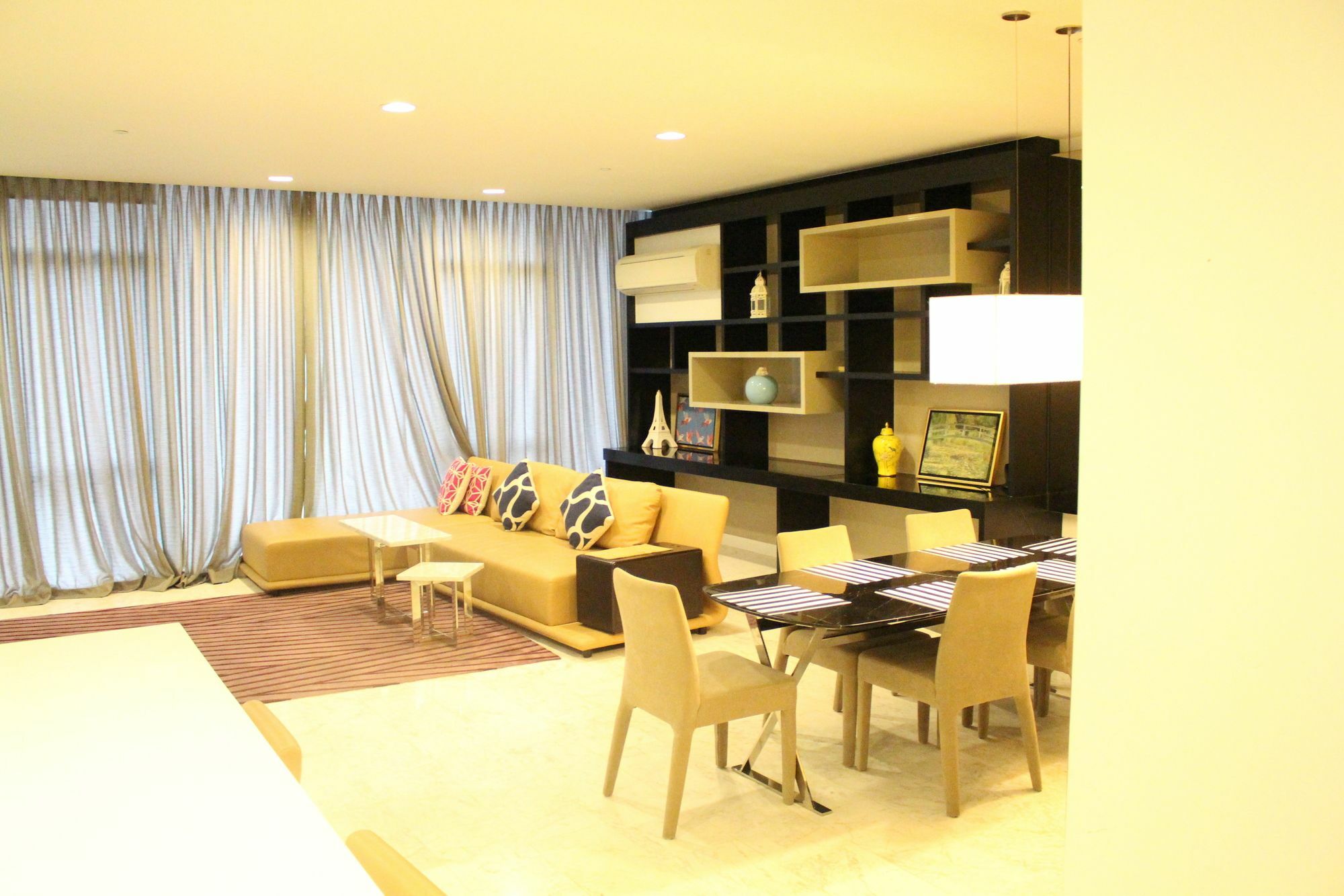 Apartment Royal At Platinum