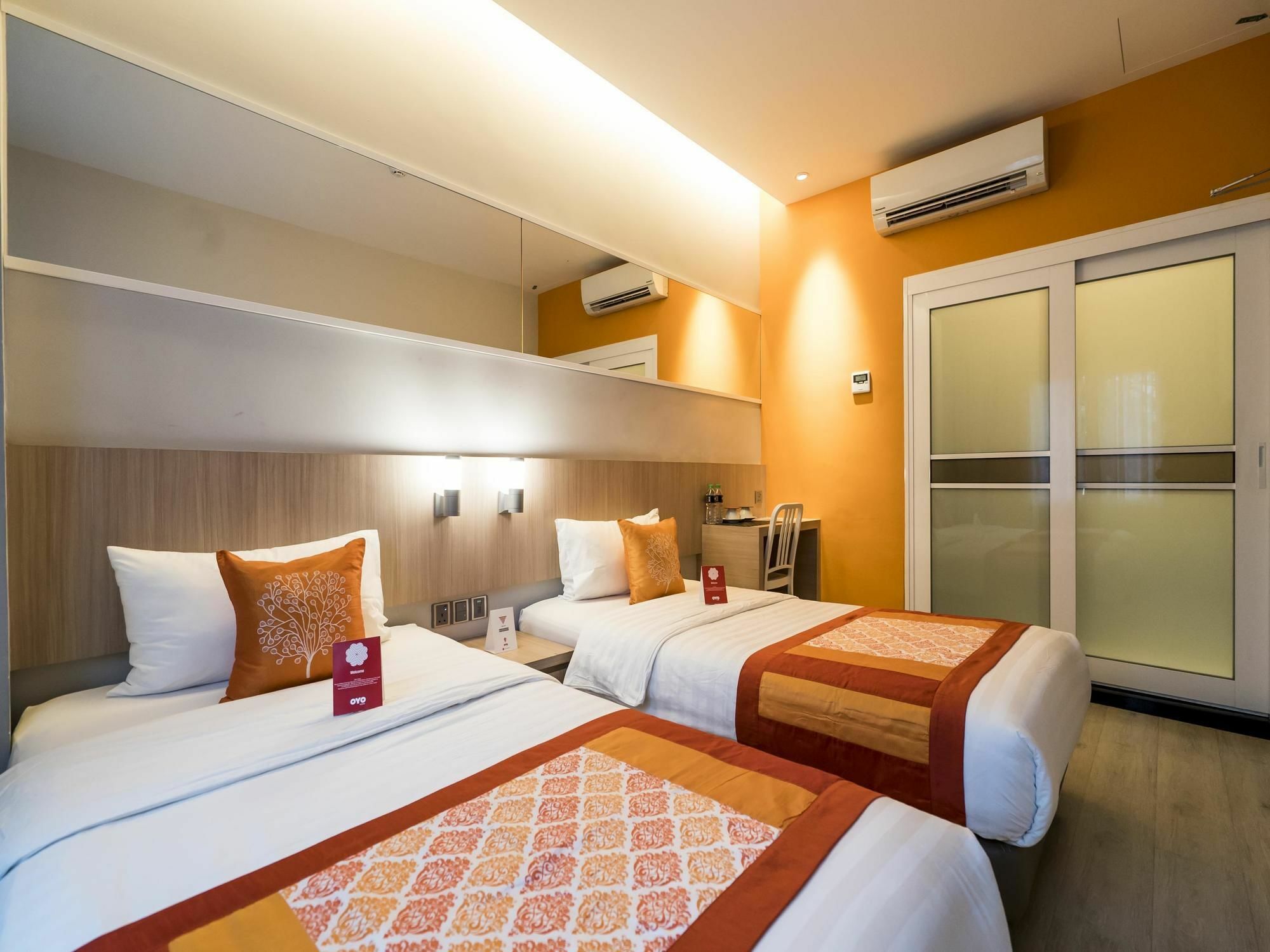 Hotel Oyo 279 Orange Premier