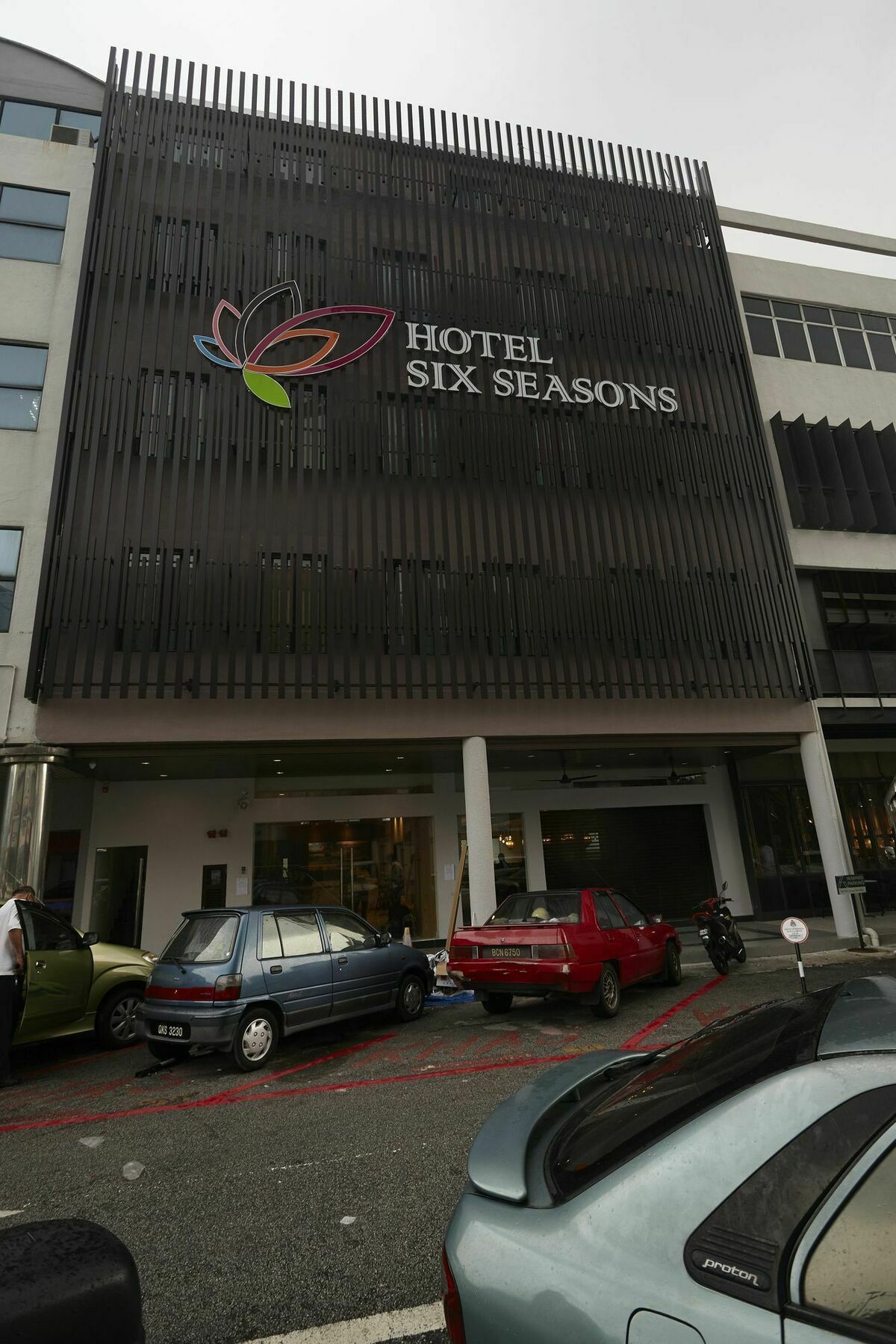 Six Seasons @ Mid Valley 3* Kuala Lumpur