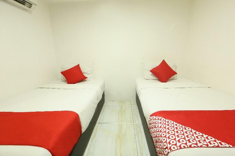 Hotel Oyo 334 Everest 2*