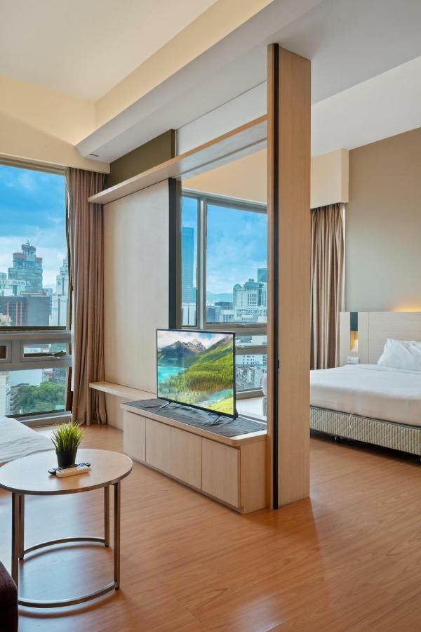 Greystone Haus @ Swiss Garden Residences Apartment *