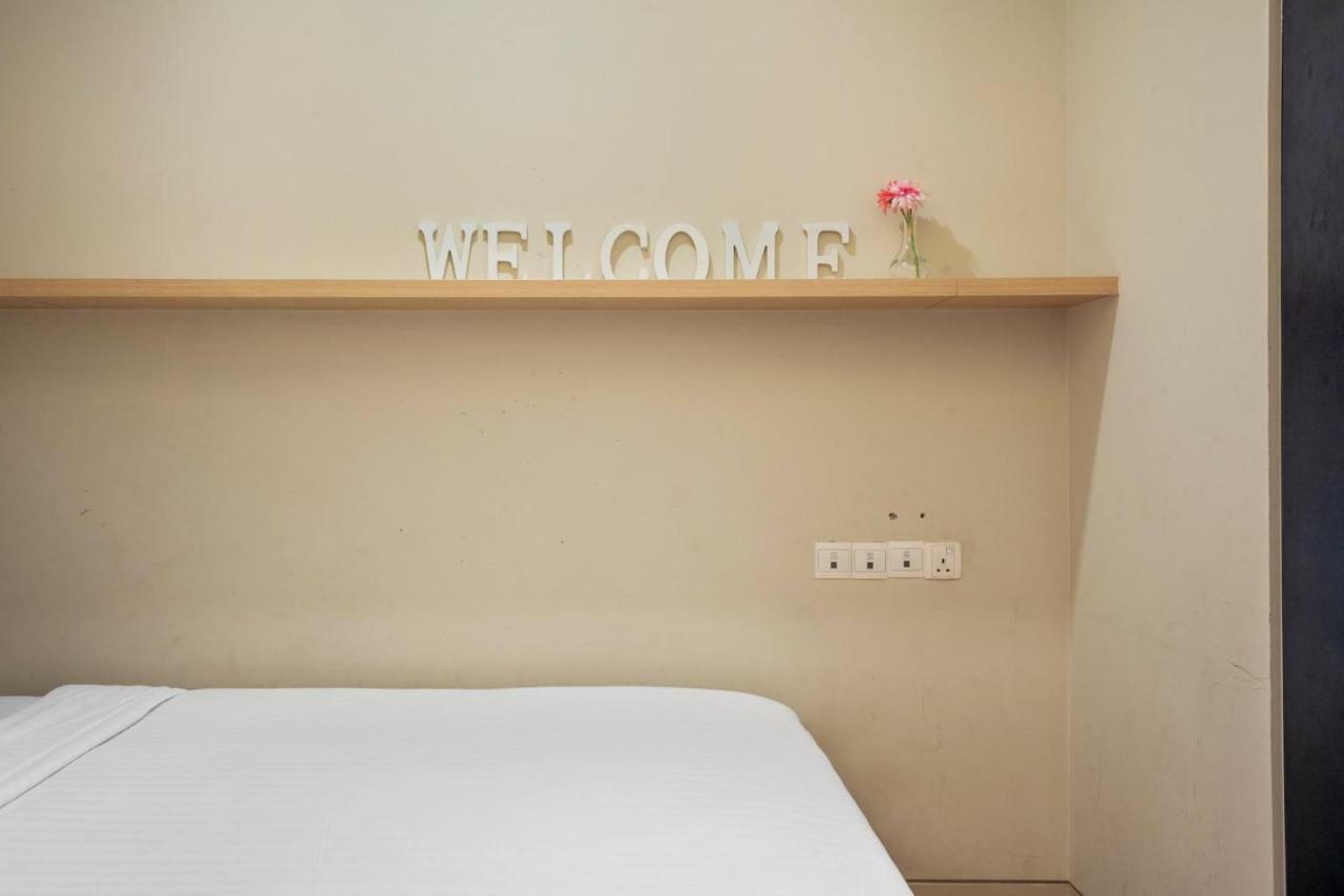 Greystone Haus @ Swiss Garden Residences Apartment *