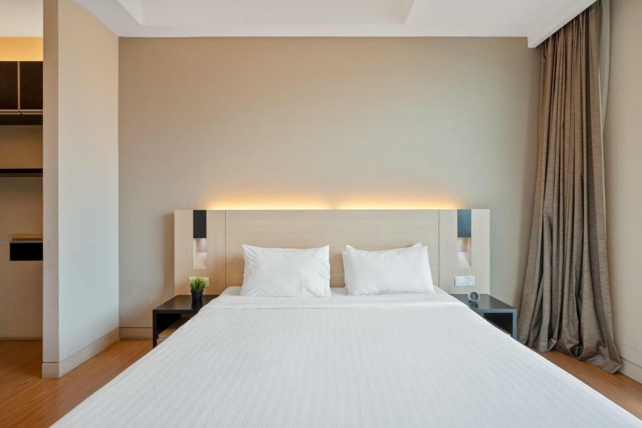 Greystone Haus @ Swiss Garden Residences *