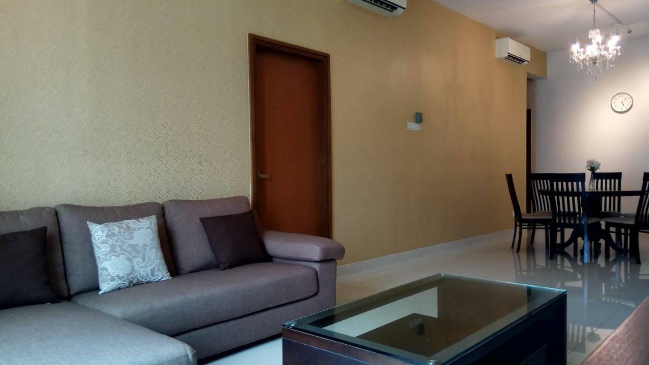 Royal Regent Condominum By Ihost Apartment