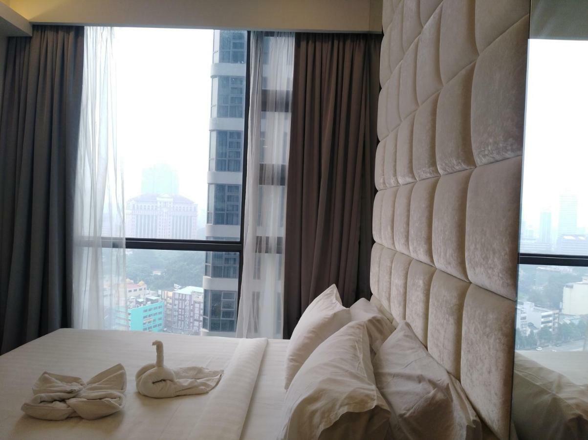 Golden Homestay@ The Robertson Bukit Bintang Apartment *