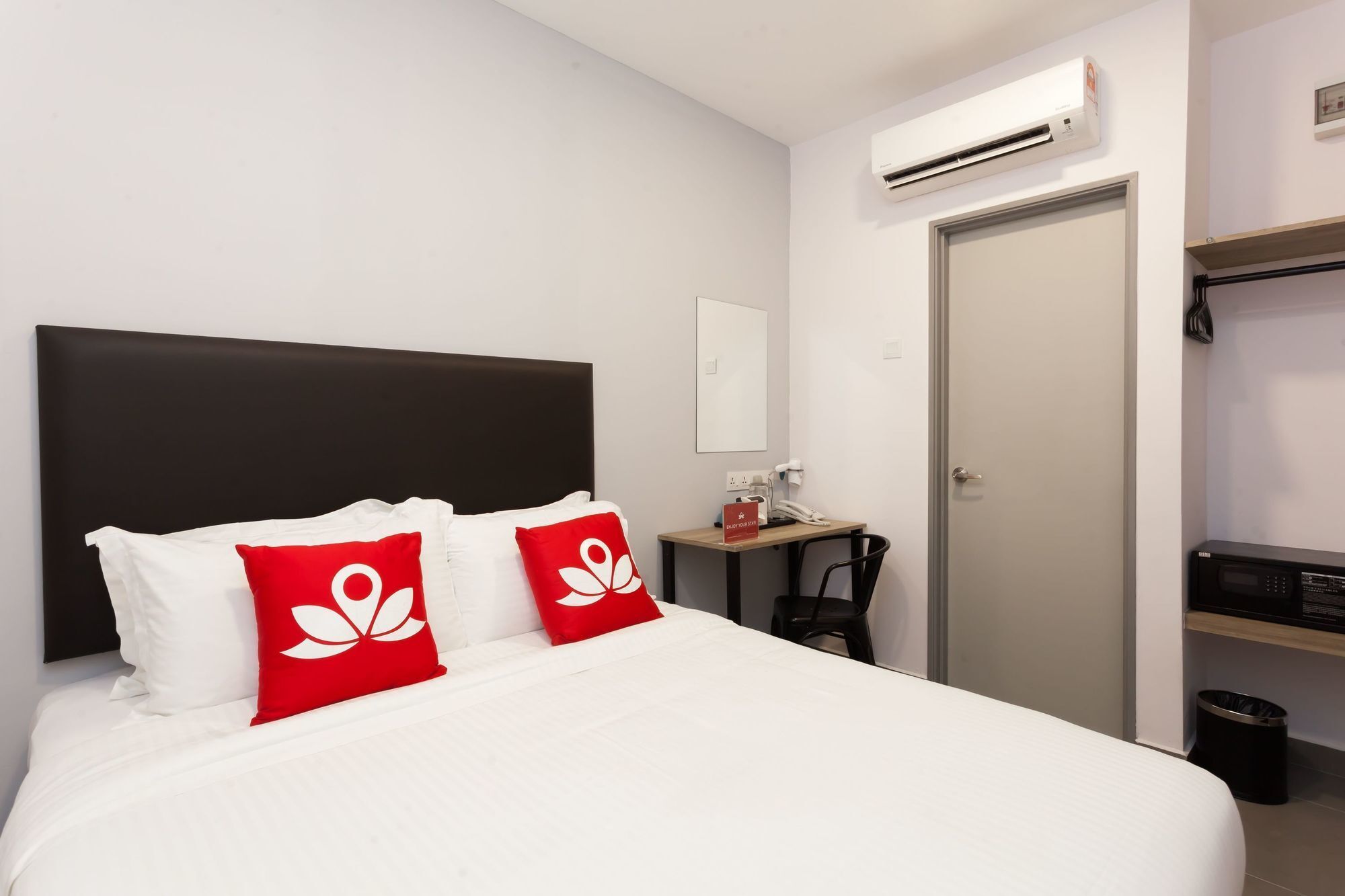 Hotel Zen Happy Garden 2*