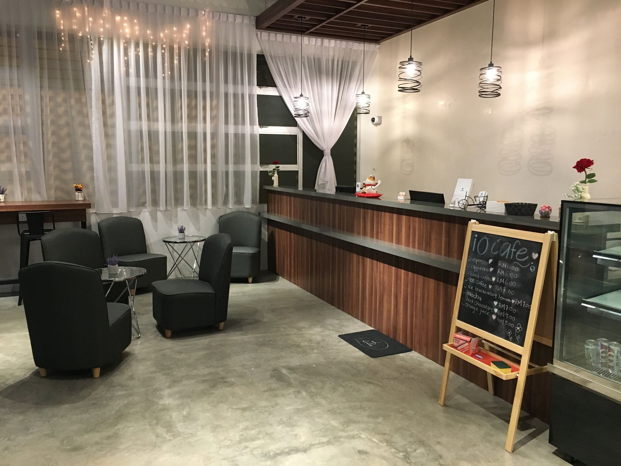 Capsule hotel Io