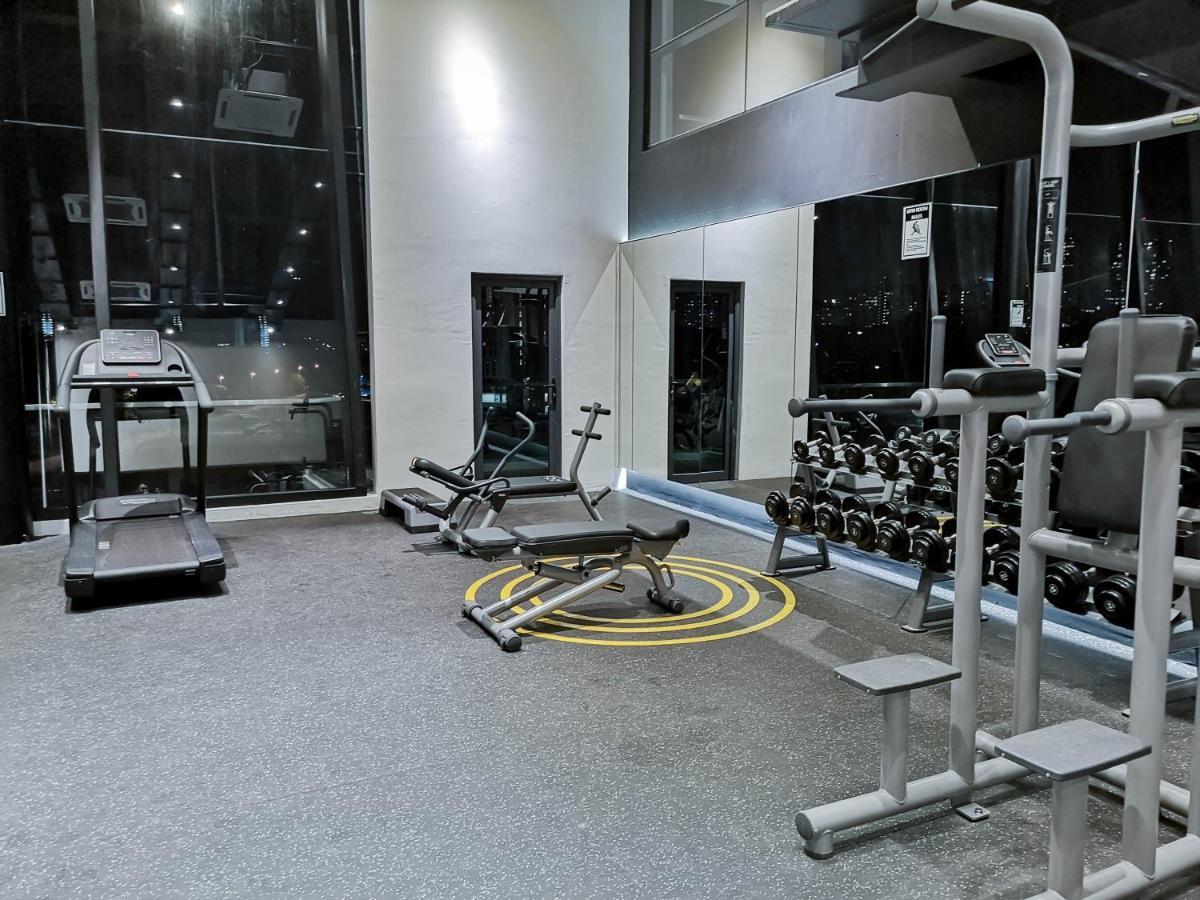 Premium Homestay Near Stadium Bukit Jalil Apartment *