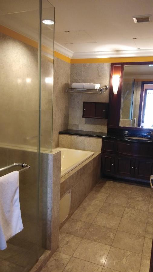 Hotel Berjaya Times Square At Kl City 4*