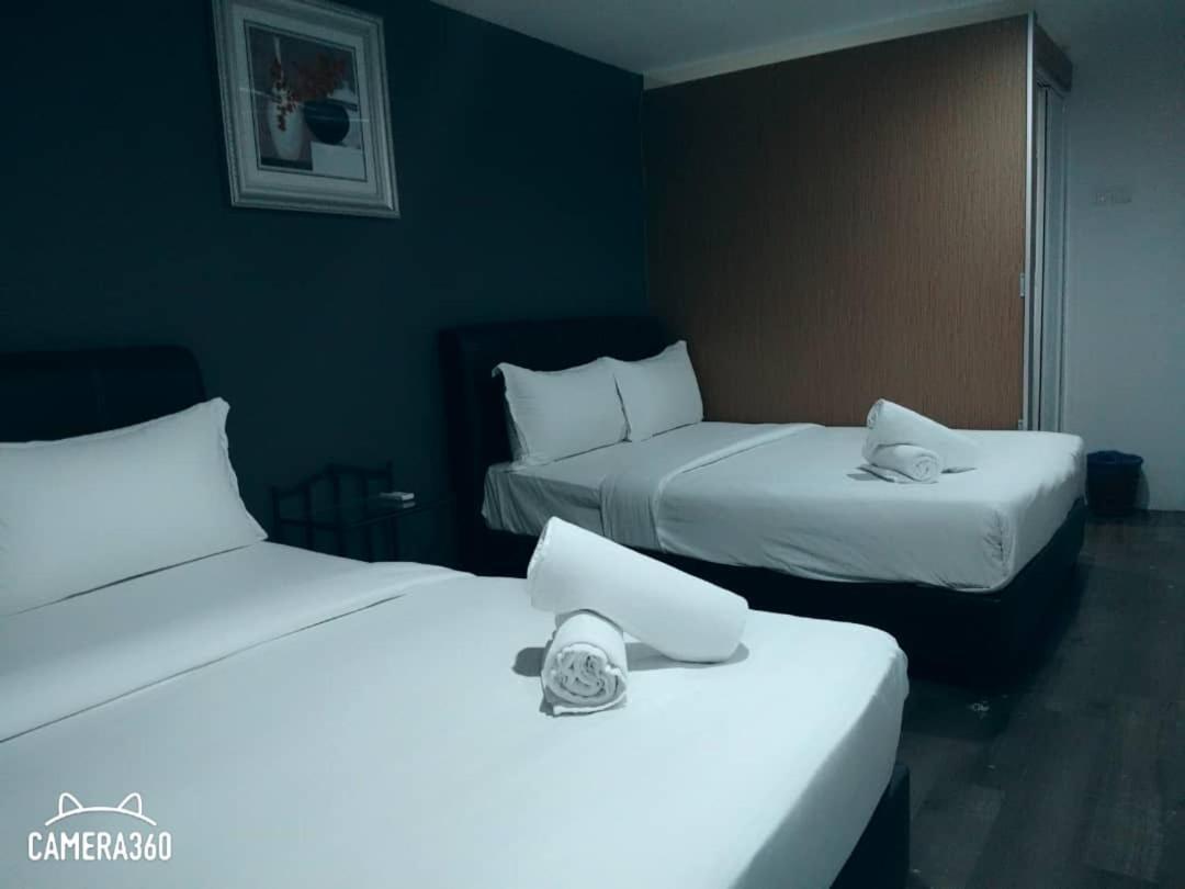Hotel 33 Star By The Awinka Group Of Management 2*