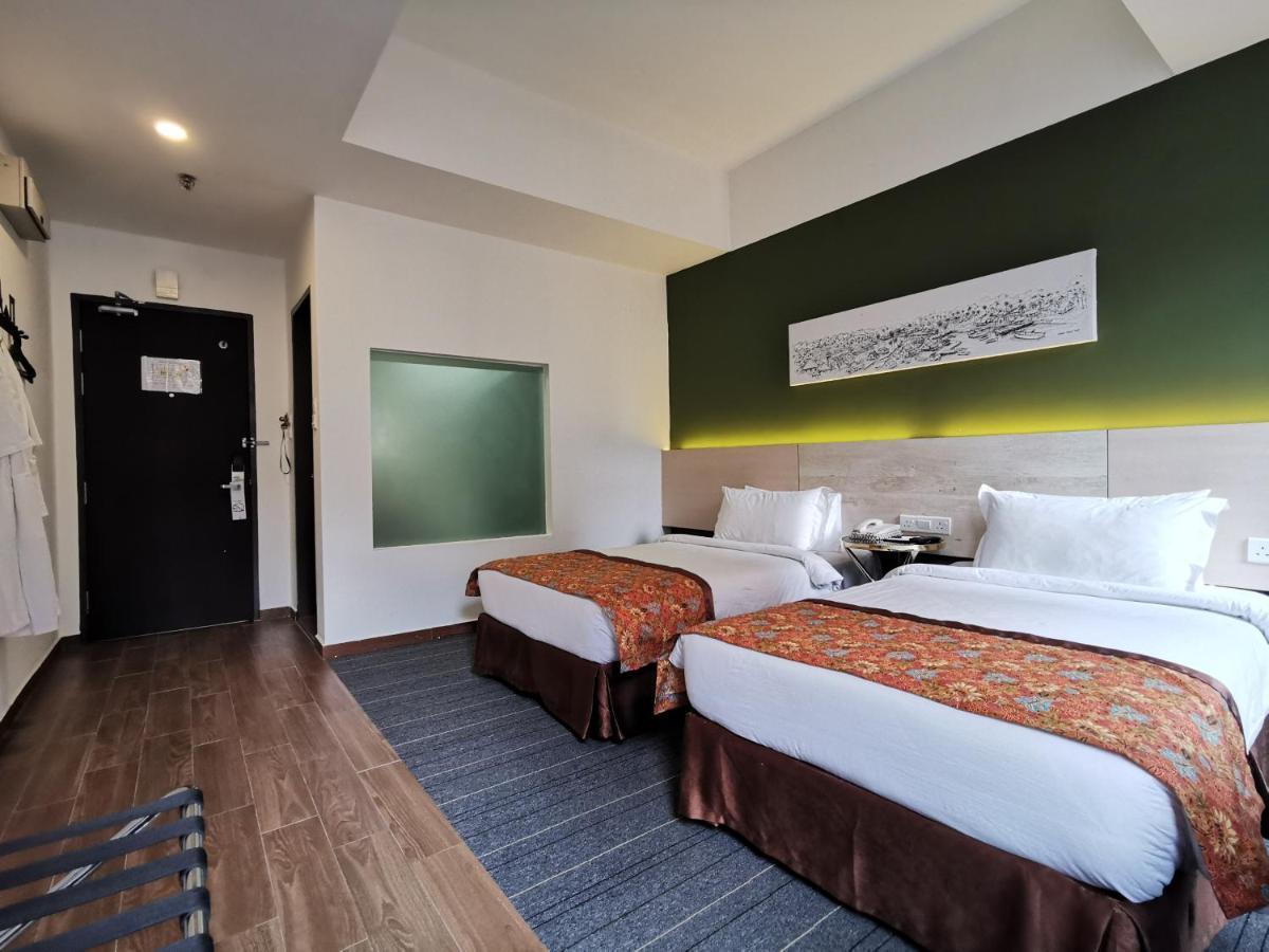 Leo Palace Hotel 3*