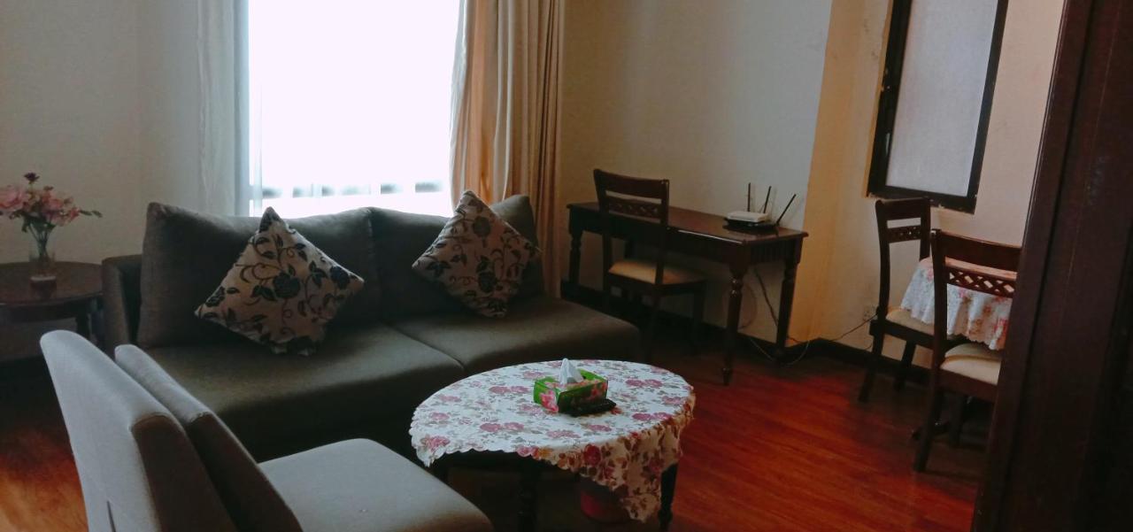 Aparthotel Rotana Apartments At Times Square Kl 4*
