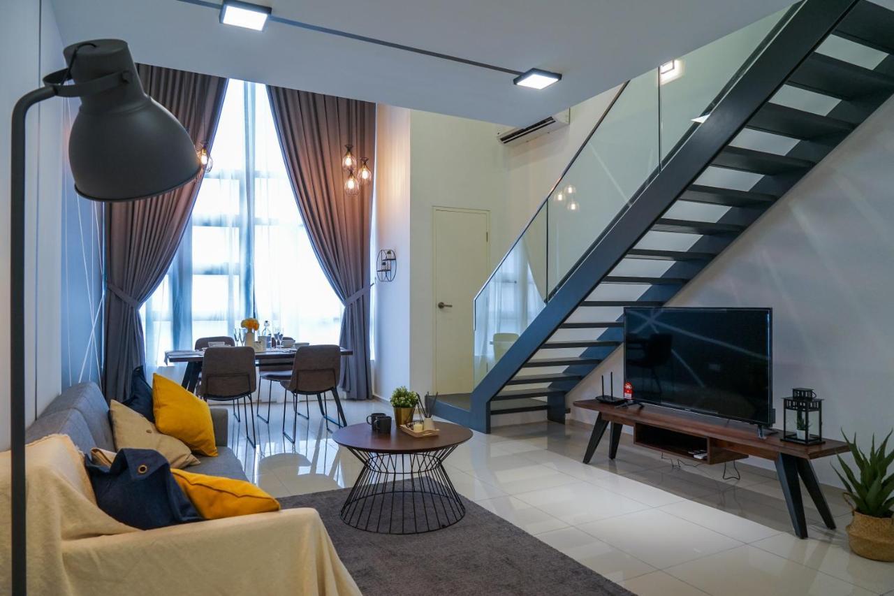 Ekocheras Designer Loft By Tetris @