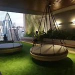 Ceylonz Suites