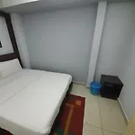 Spot On 90139 Hotel Galaxy