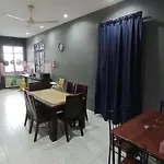 Homestay Ksb 448, Kuala Sungai Baru, Melaka
