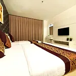 Esq Shamelin Hotel