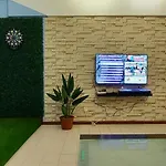 Fahrenheit 88, Kuala Lumpur 11