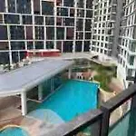 Kiara 163 Ooak Suites 6 Pax Stay