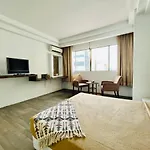 M1 City Center Hotel & Suites