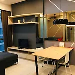 The Robertson By Kl Moonlight Suites Bukit Bintang