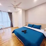 Promo Connected Train 2 Bedroom