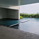 Una Residence By Maya