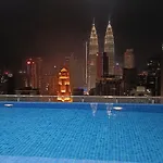Cl137B Modern Balcony Klcc View & Infinity Pool