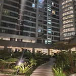 Regalia Comfort Suites Klcc Skypool
