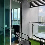 Honeymoon Suite By A Legacy Hotel - Klcc Lake View