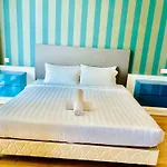 Luxury Suites At Platinum
