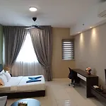 Chambers Suite By Cherry Homes