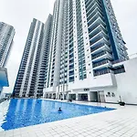 Razak City Sweet Homestay-Klcc View