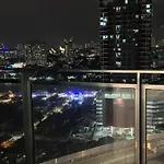 Summer Suites Klcc By Luna Kl
