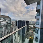 Reizz Residence By Luxury Suites