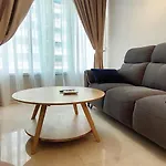 Sky Suites Klcc By Irent365